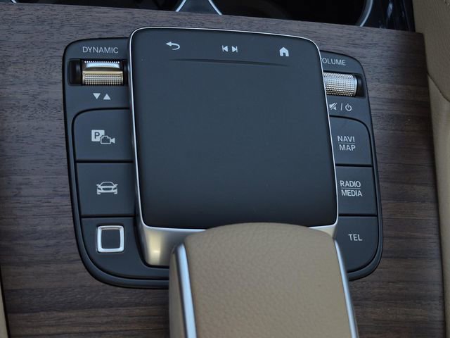 New 2026 MANUFAKTUR Moonlight White Metallic Mercedes-Benz GLE 350 image 55