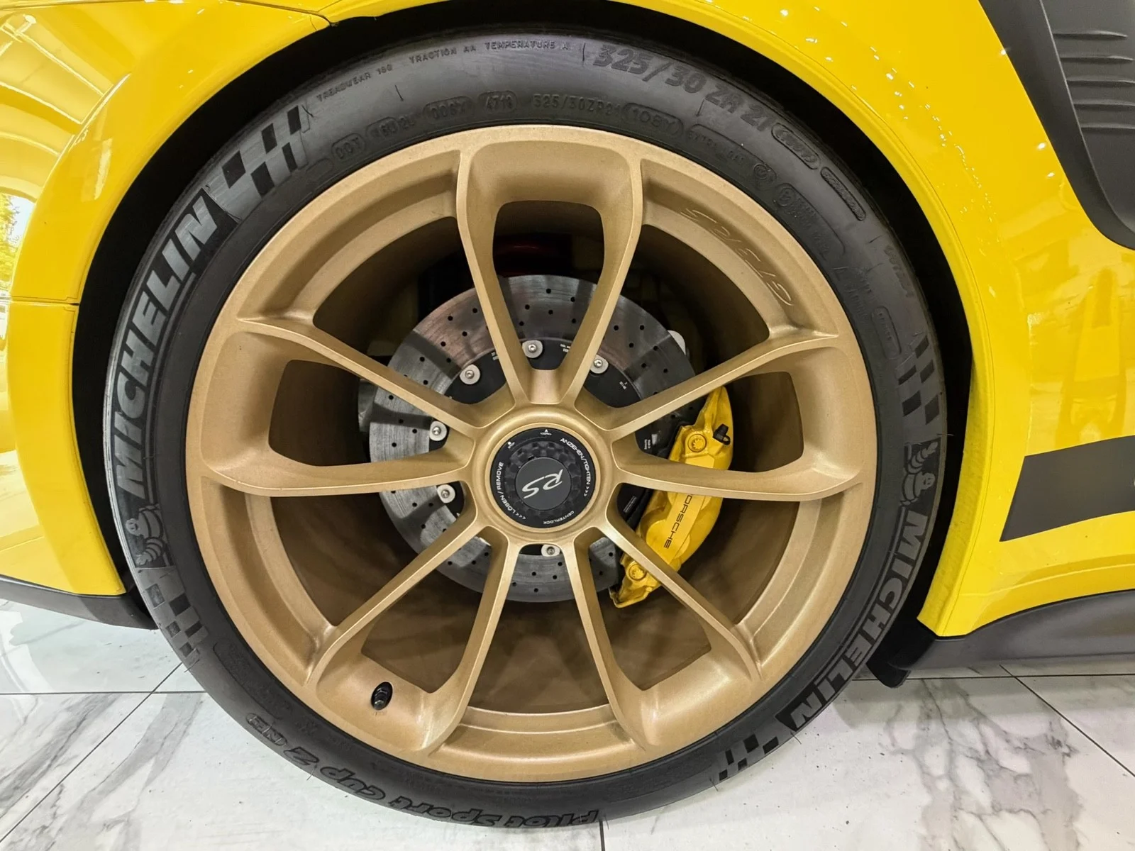 Used 2019 Racing Yellow Porsche GT3 RS Weissach Edition w/ Navi & rearCam image 10