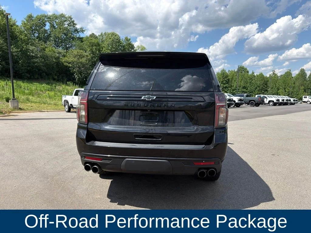 Used 2024 Black Chevrolet Z71 image 4