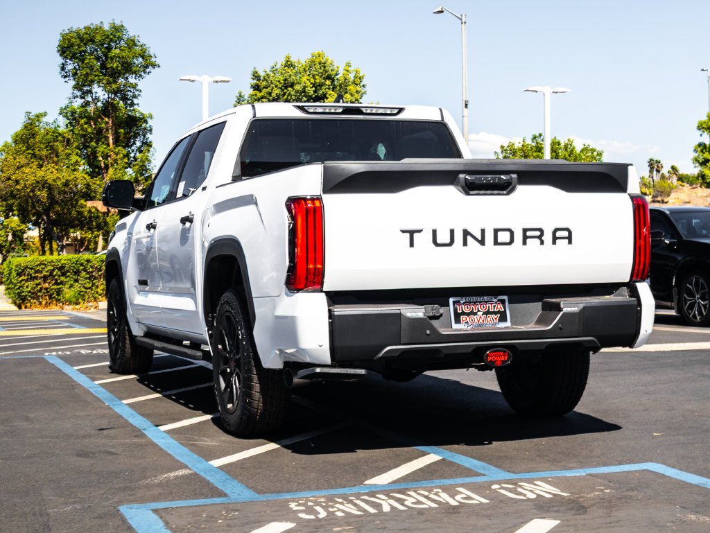 2026 Toyota Tundra SR5 - Photo 7