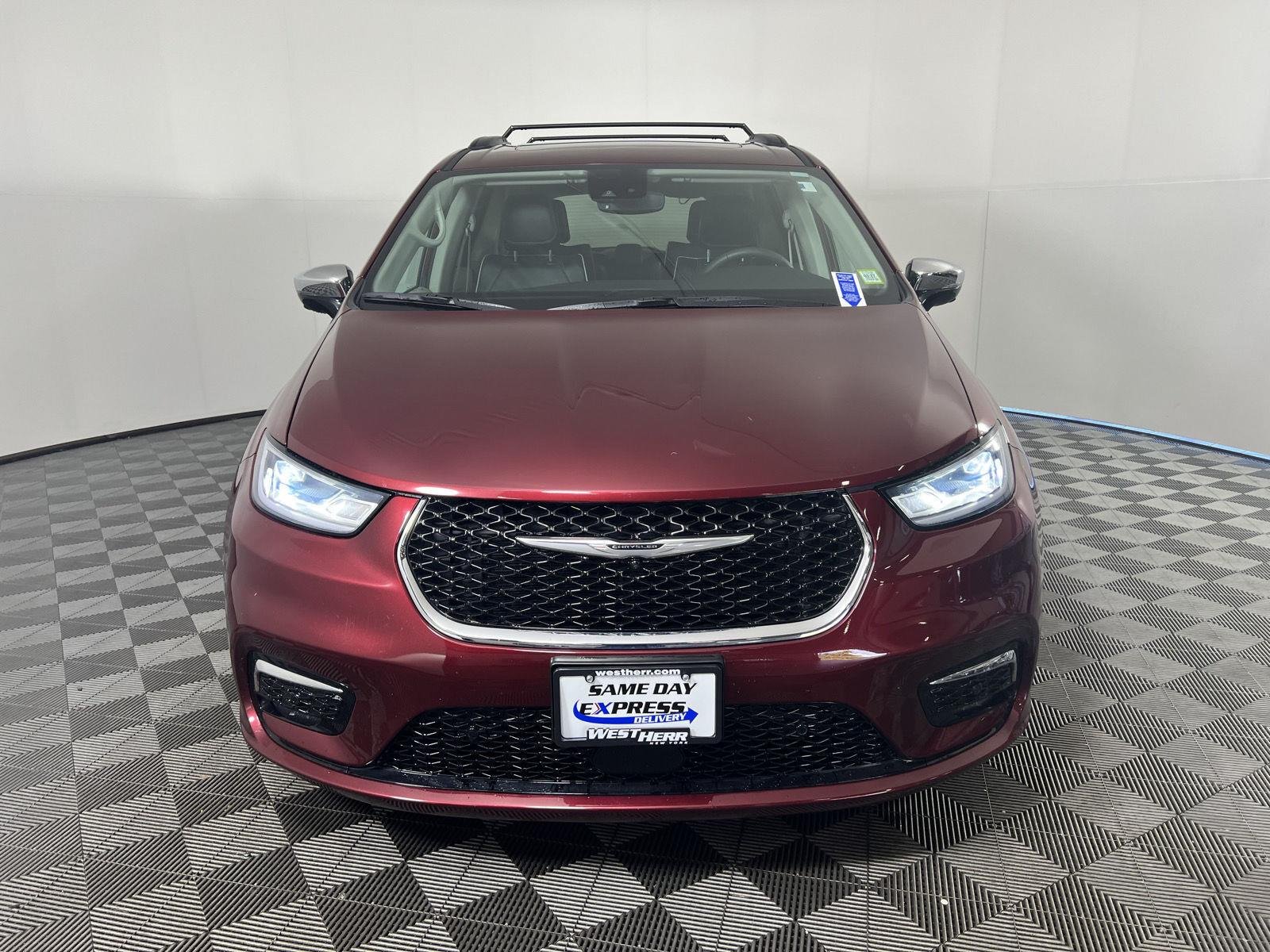 Used 2023 Velvet Red Pearlcoat Chrysler Hybrid Limited image 8