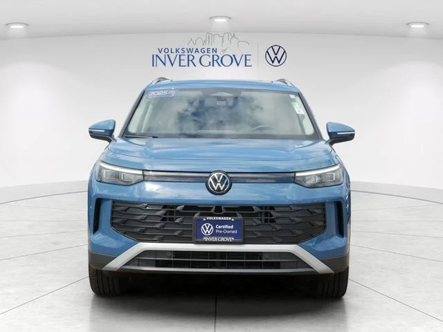 Certified 2025 Volkswagen Tiguan SE with VIN 3VVMR7RM2SM021214 for sale in Inver Grove Heights, Minnesota