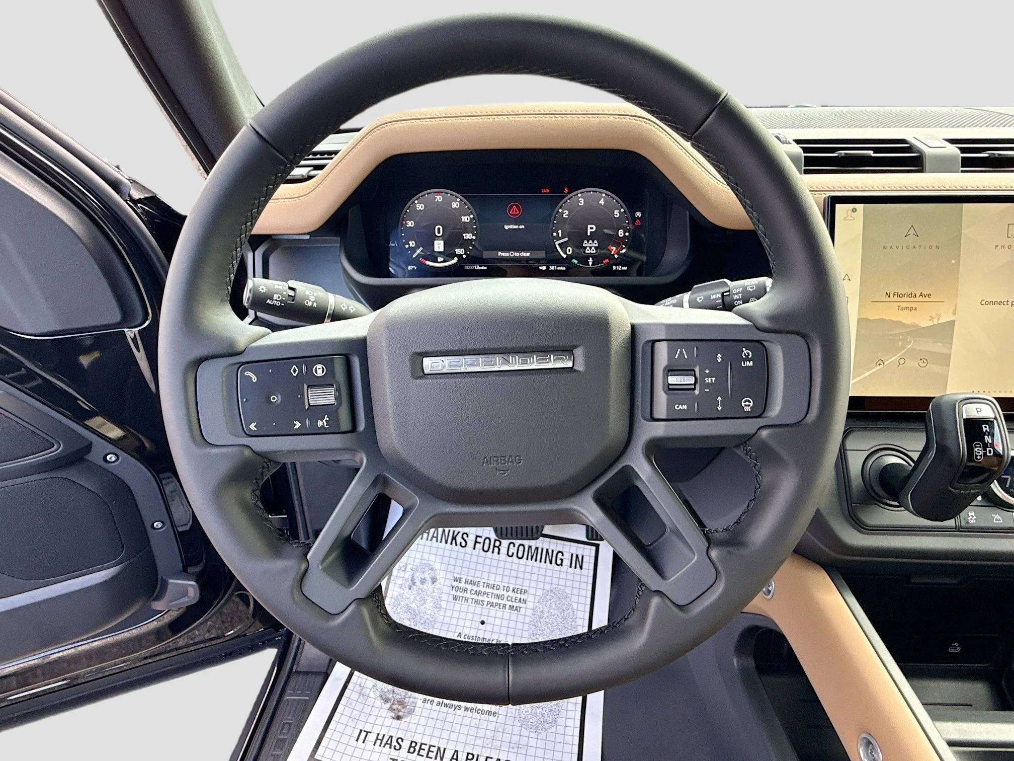 New 2026 Santorini Black Metallic Land Rover X-Dynamic SE image 38