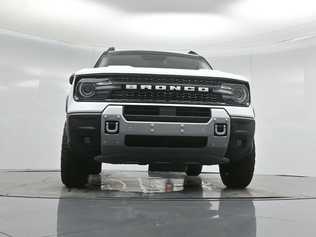 New 2026 Oxford White Ford Badlands image 47