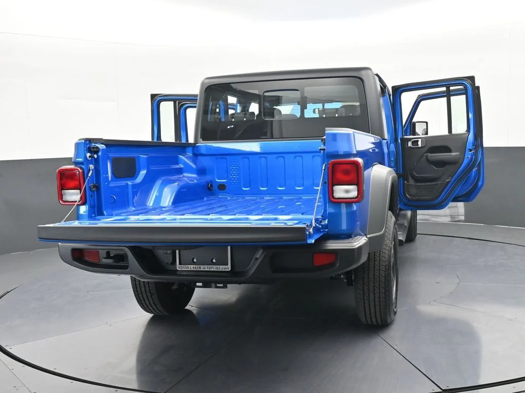 New 2026 Hydro Blue Pearl-Coat Exterior Paint Jeep Sport image 57
