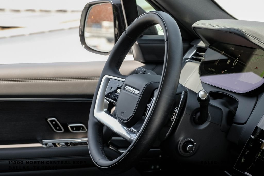 New 2026 Fuji White Land Rover SE image 16
