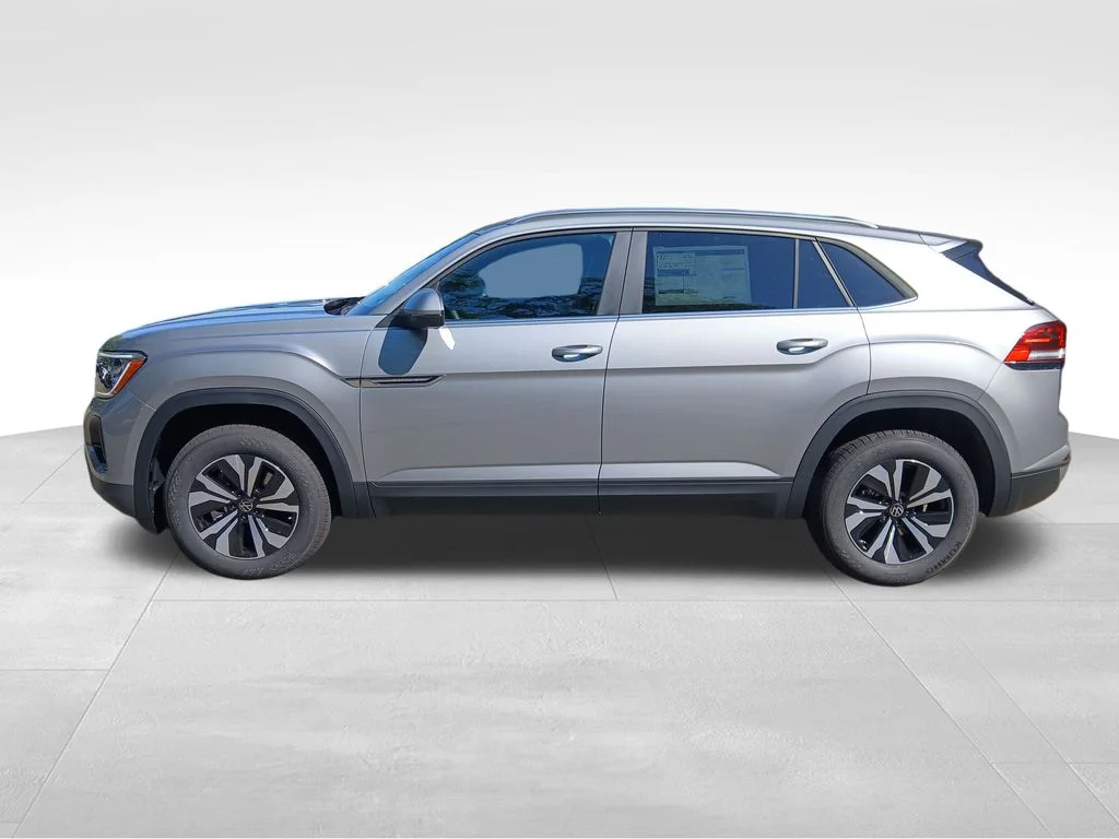 Used 2026 Silver Volkswagen SE image 2
