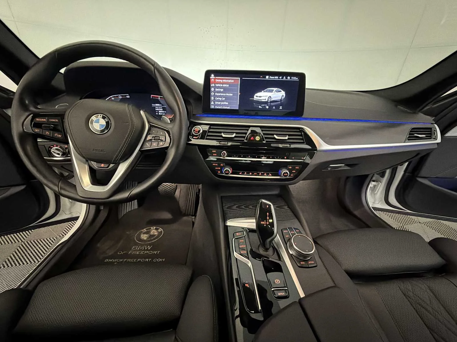 2023 BMW 5 Series 530i - Photo 12
