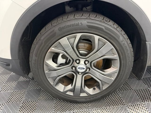 Certified Used 2018 White Platinum Clearcoat Metallic Ford Sport image 46