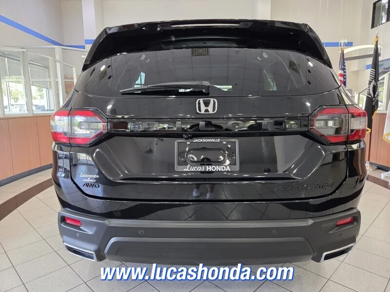 Used 2025 BLACK Honda BLACK EDITION AWD image 5