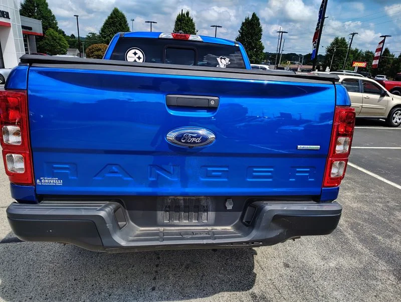 Used 2019 Blue Ford XL image 5