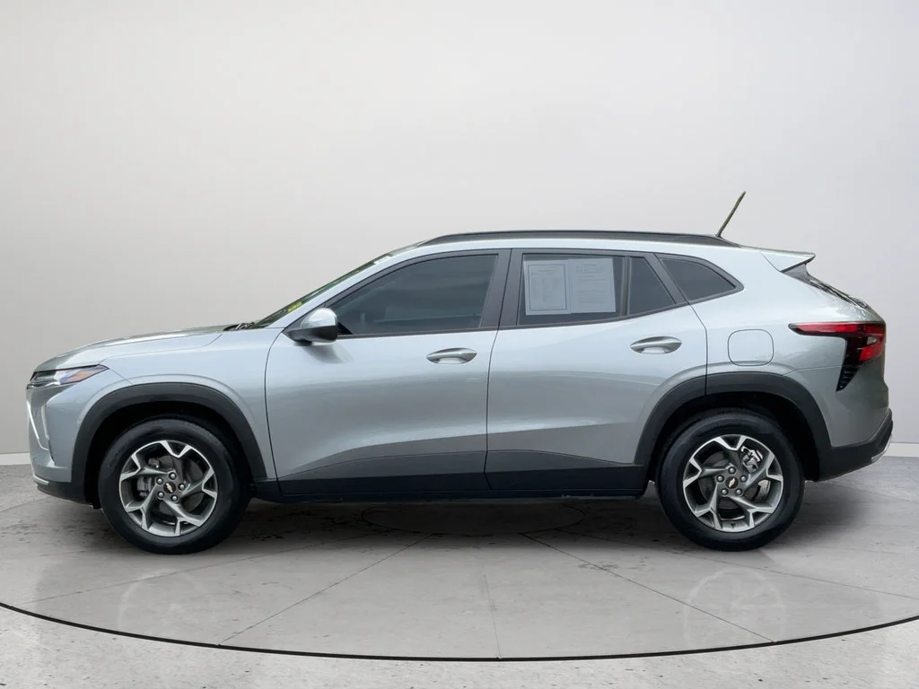 2026 Chevrolet Trax LT - Photo 10