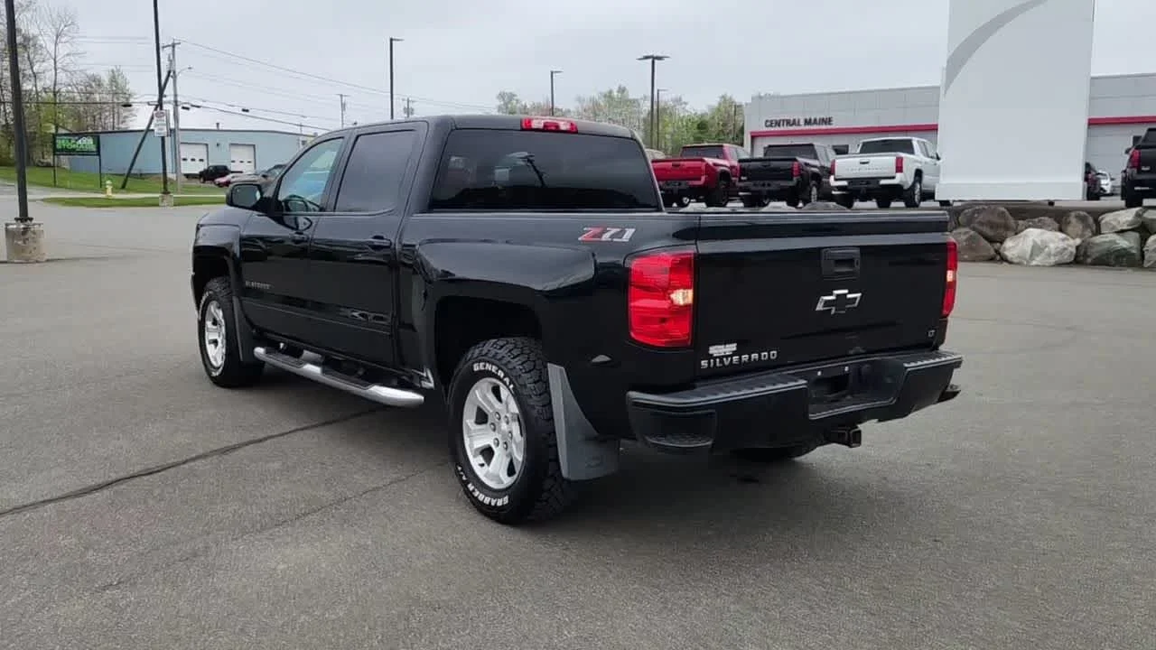 Used 2018 Black Chevrolet LT image 8
