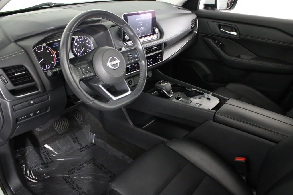 2024 Nissan Rogue SV - Photo 20