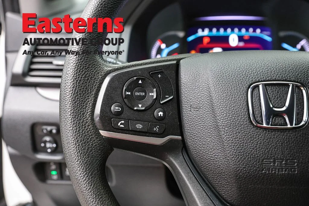 Used 2021 White Honda EX image 16