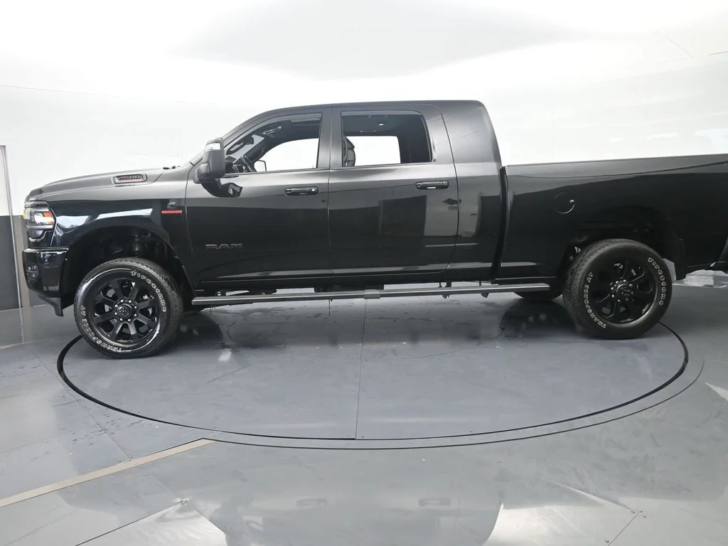 Used 2024 Diamond Black Crystal Pearlcoat Ram Laramie image 3