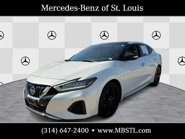 Used 2020 White Nissan 3.5 SL image 5
