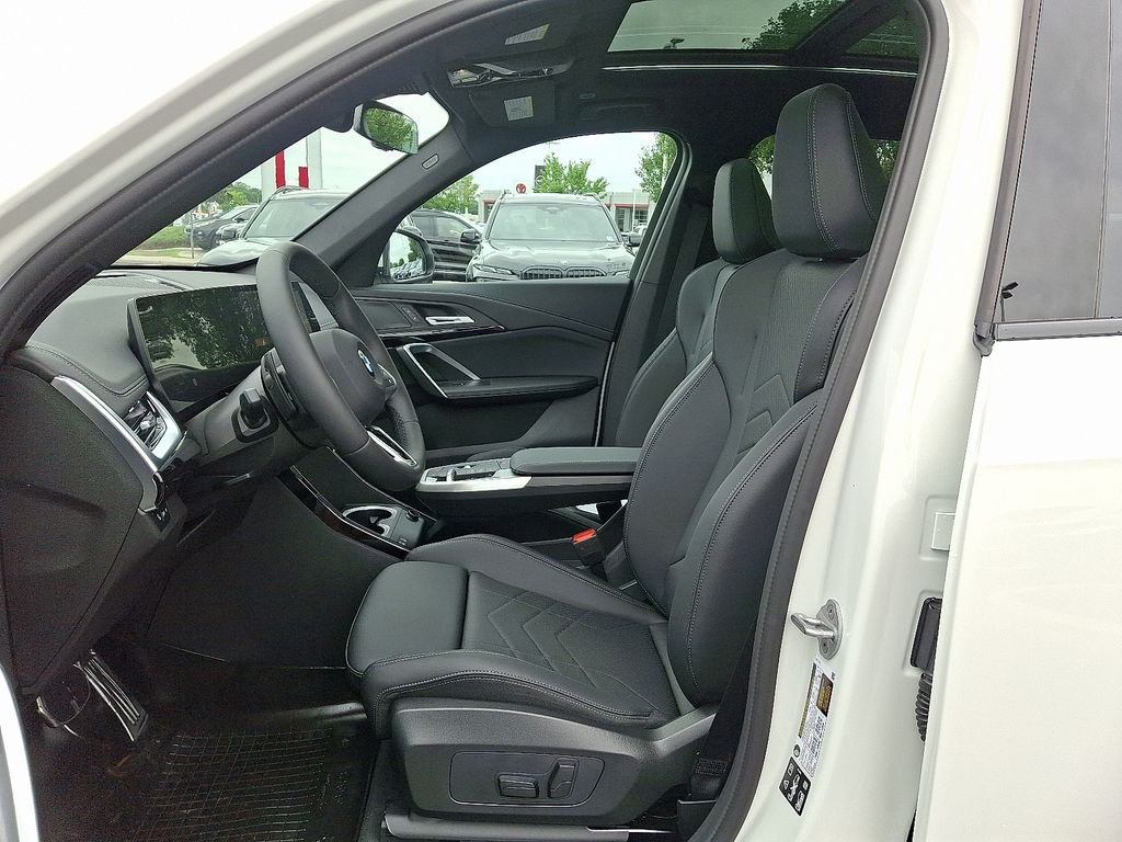 2026 BMW X1 28i - Photo 6
