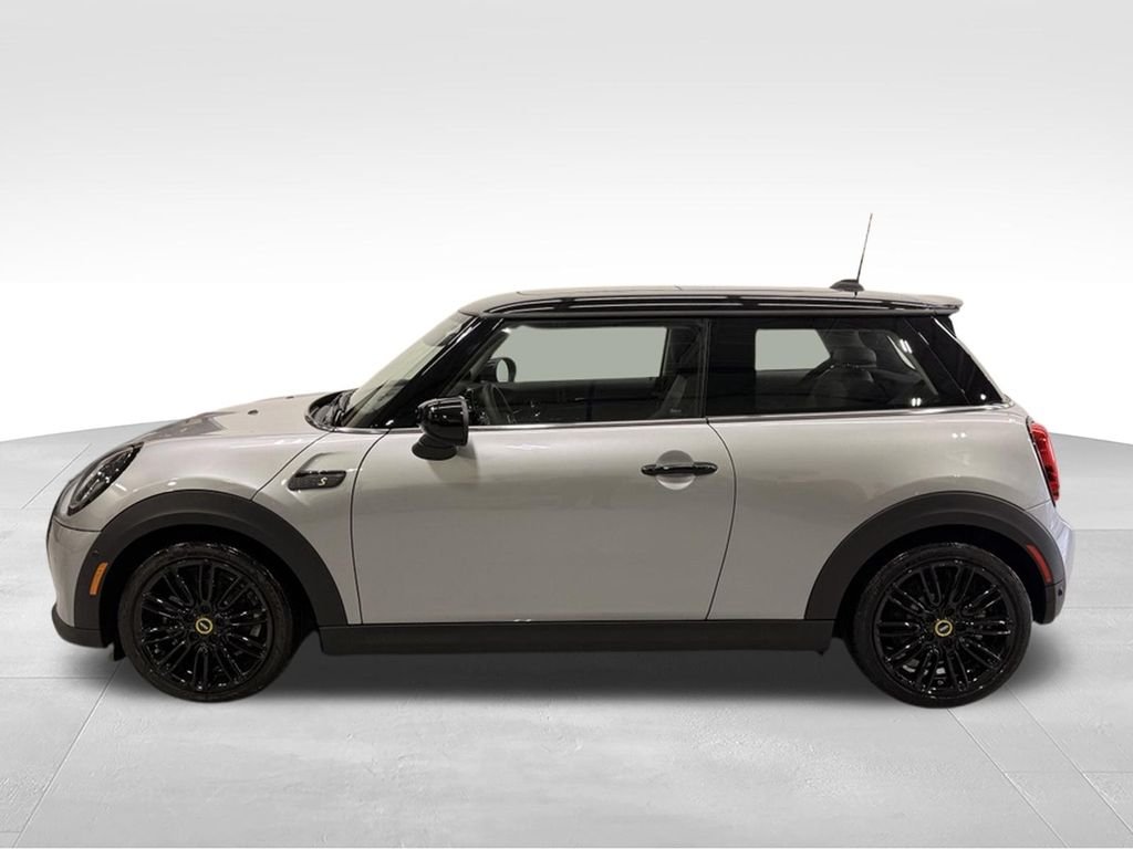 Used 2024 MINI Hardtop 2 Door SE with VIN WMW13DJ03R2V89576 for sale in Golden Valley, Minnesota