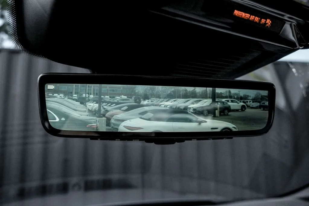 New 2026 Varesine Blue Land Rover Dynamic SE image 16