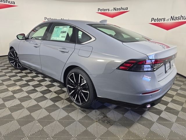 New 2026 Urban Gray Pearl Honda Touring image 5