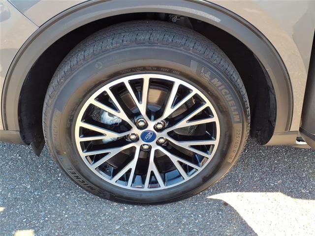 Certified Used 2022  Ford  image 15
