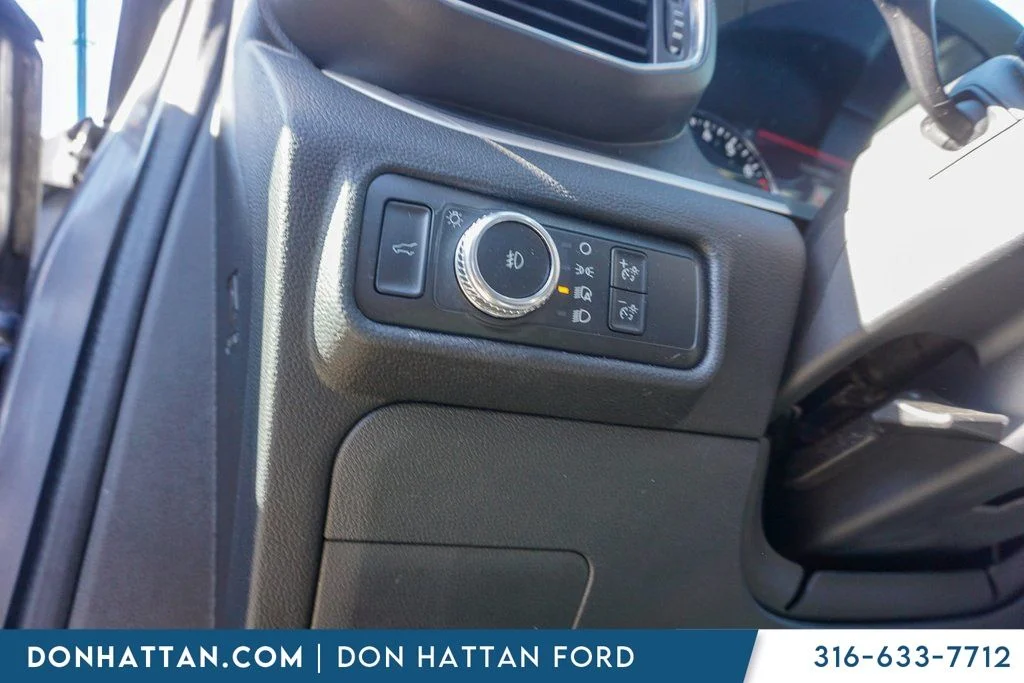 2022 Ford Explorer XLT - Photo 19