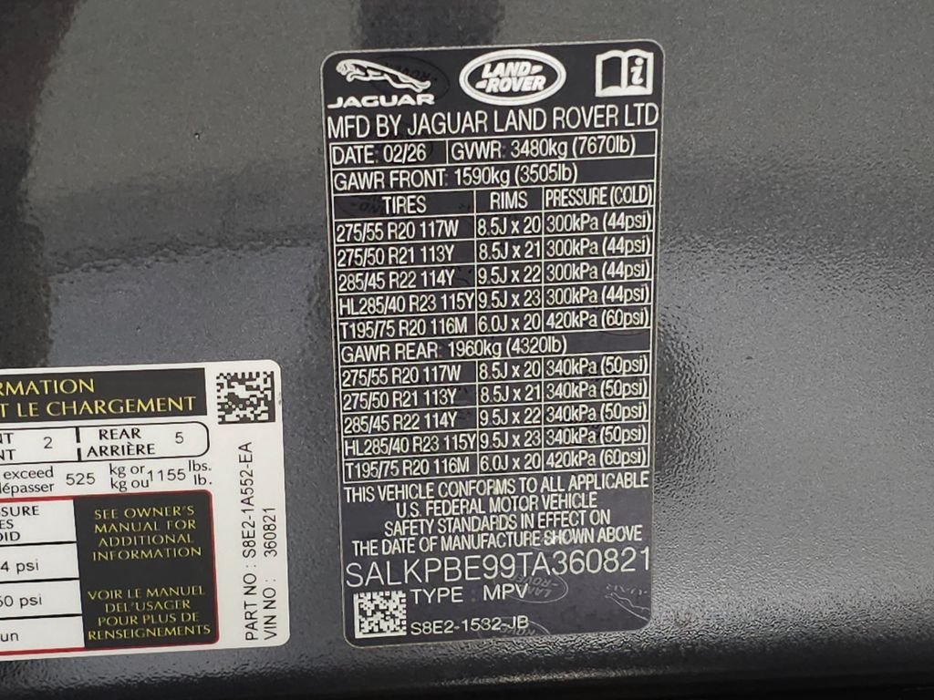 New 2026 Carpathian Grey Land Rover SE image 43