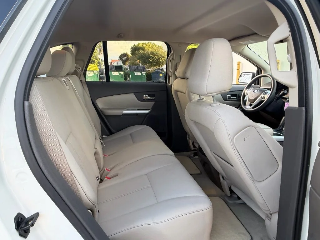 Used 2011 White Suede Ford SE image 16
