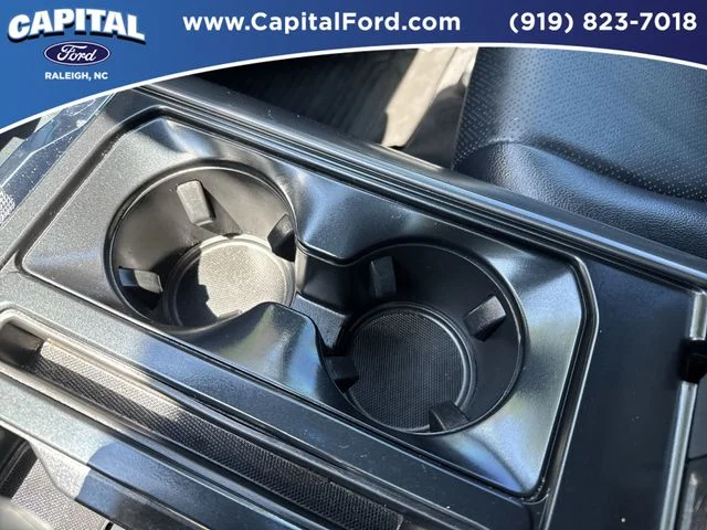 Used 2025 White Ford Lariat image 31