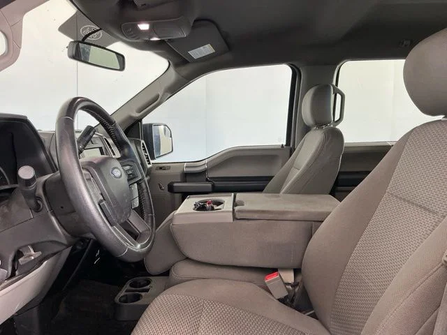 Used 2018 Silver Ford XLT image 9