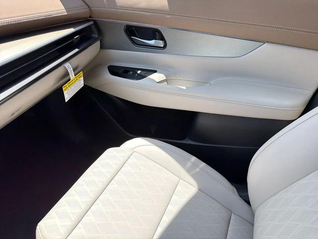New 2026 Everest White Pearl TriCoat / Super Black Two-tone Nissan Platinum image 30