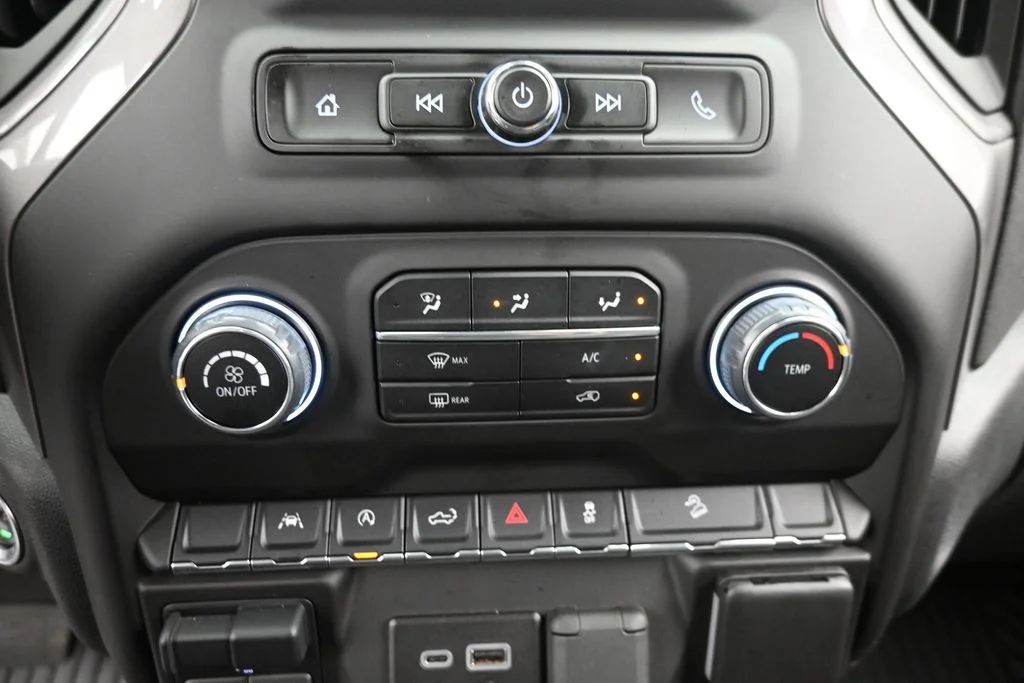 Used 2024 White Chevrolet Custom Trail Boss image 20