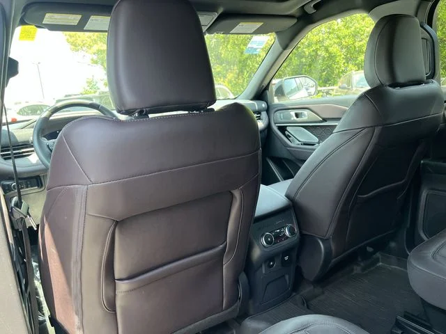 Used 2025 White Ford Platinum image 32