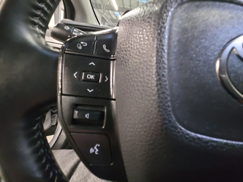 Used 2025 Silver Toyota LE image 26
