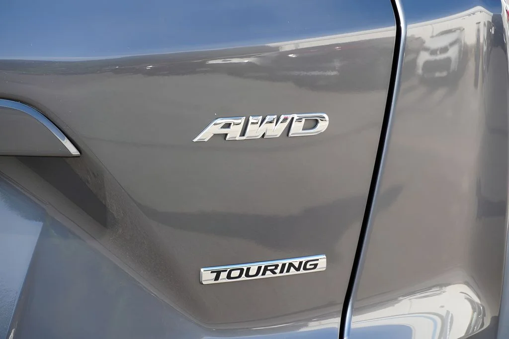 Used 2021 Modern Steel Metallic Honda Touring image 8