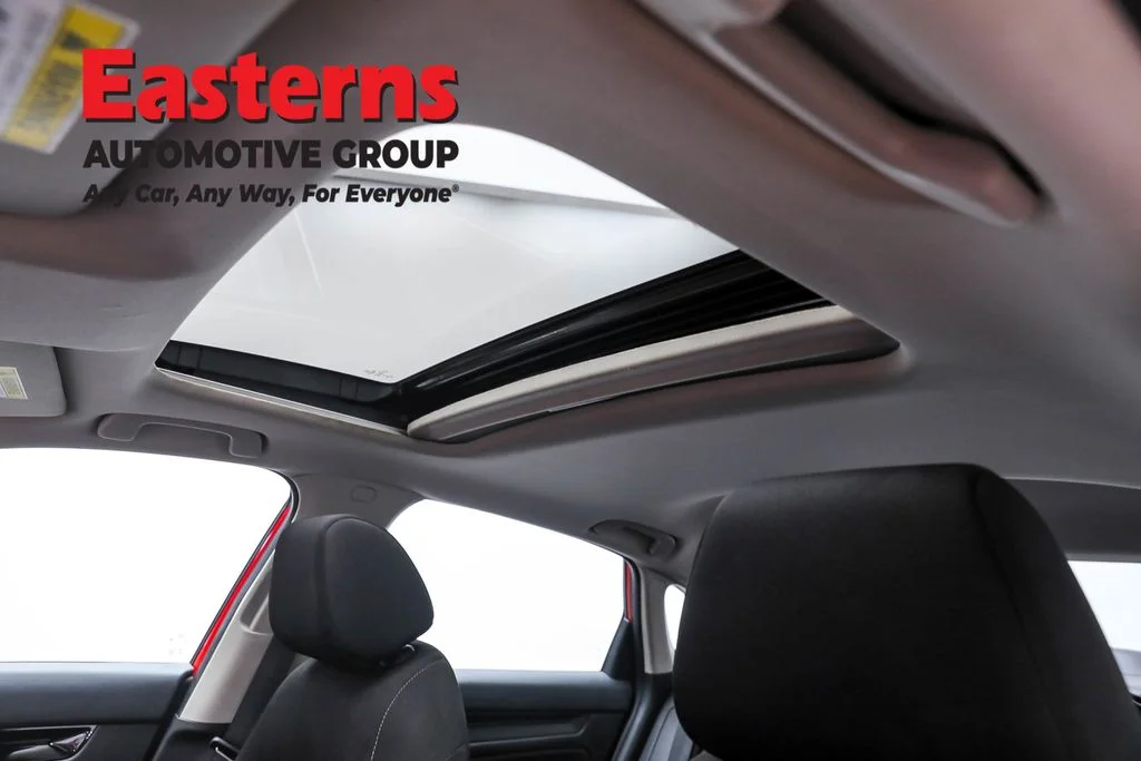 Used 2022 Red Honda EX image 30
