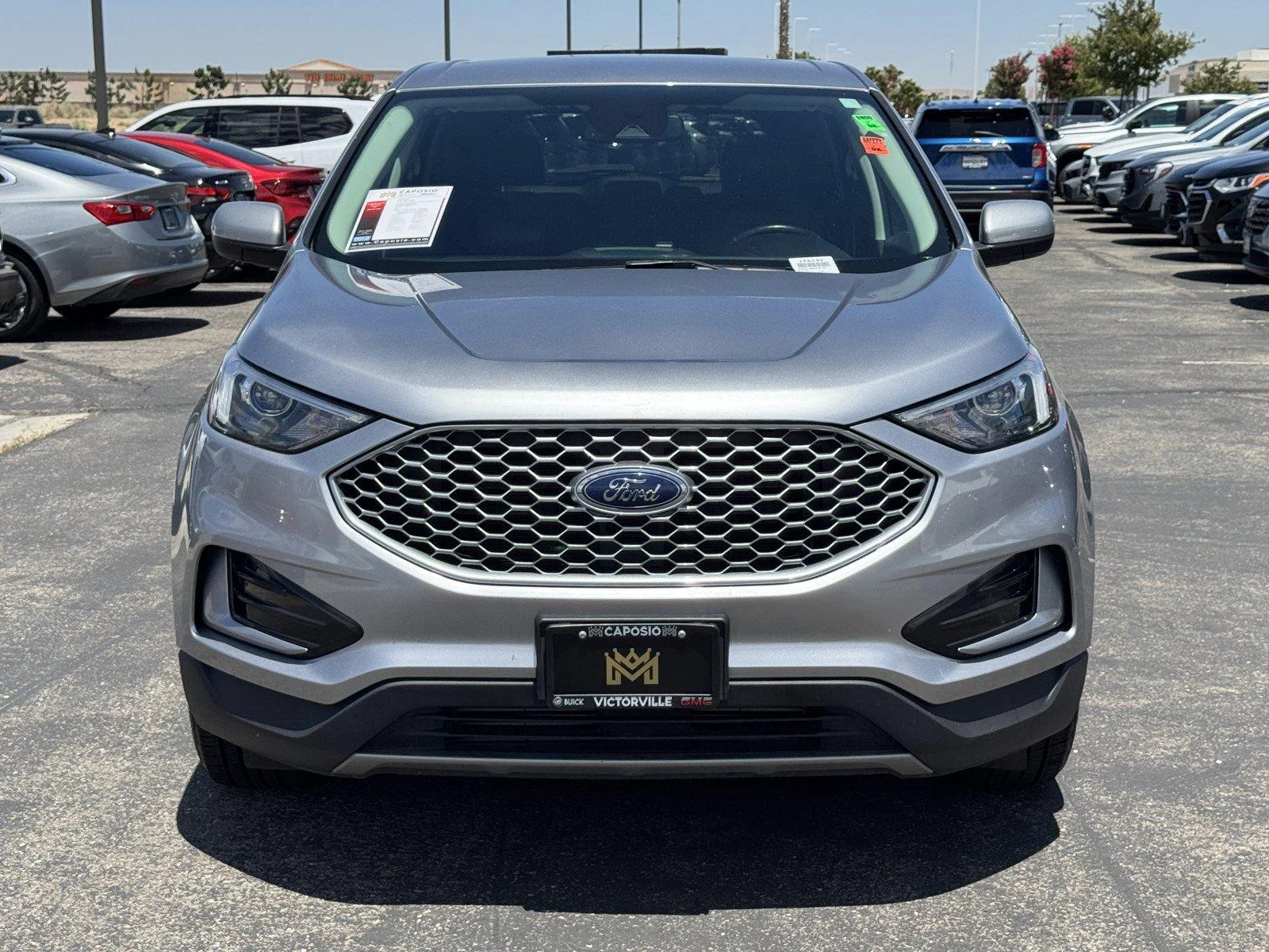 Used 2023  Ford SEL image 2