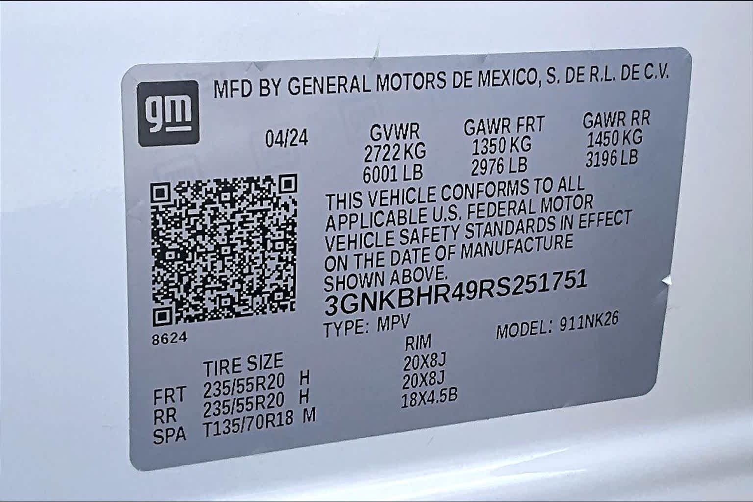 Used 2024 Summit White Chevrolet LT image 37