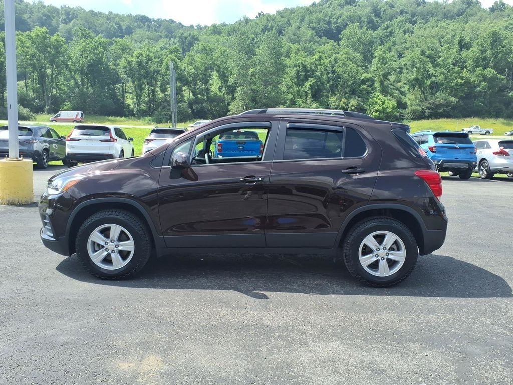 Used 2022 Red Chevrolet LT image 8