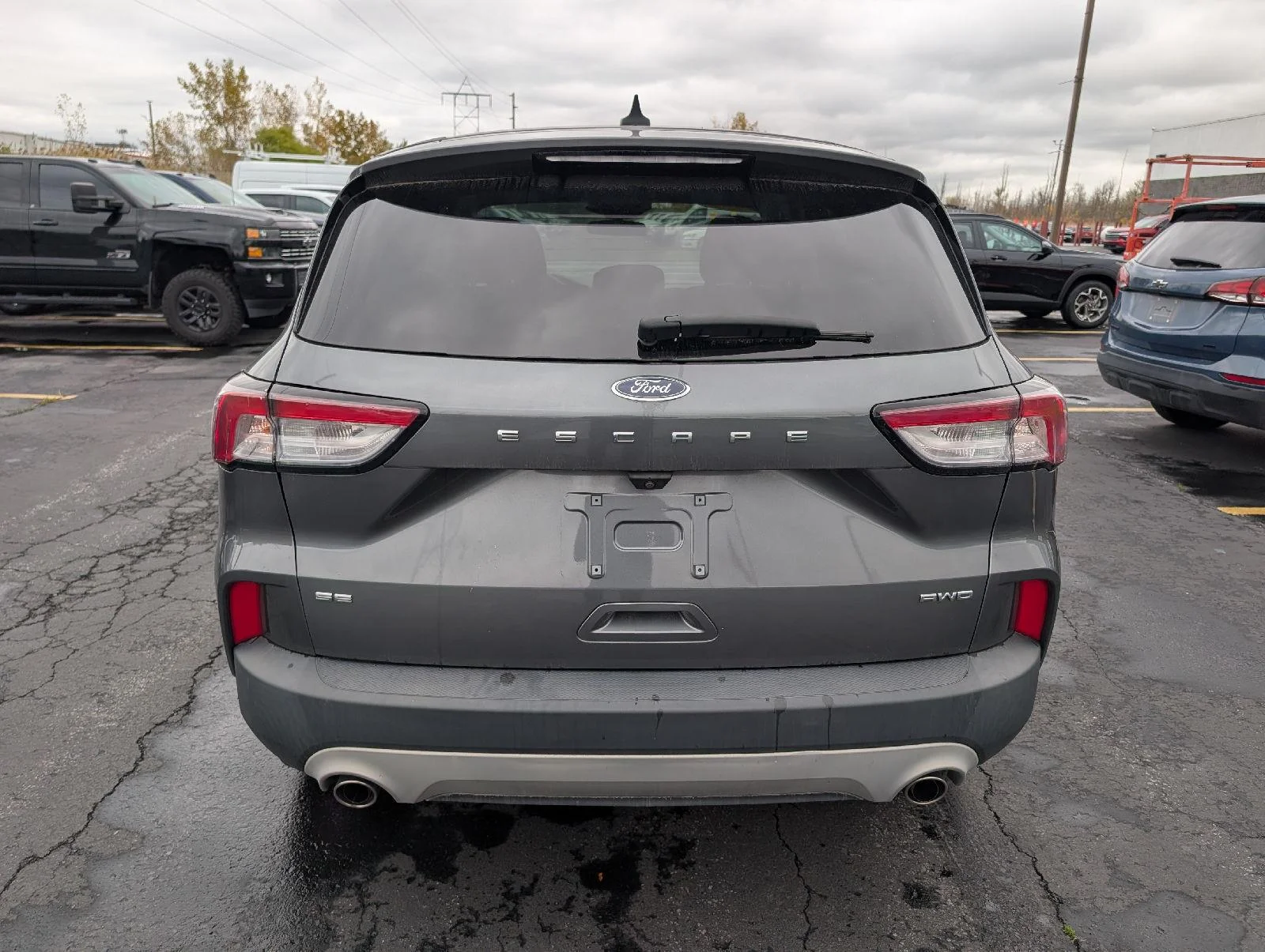 Used 2022 Carbonized Gray Ford SE image 6