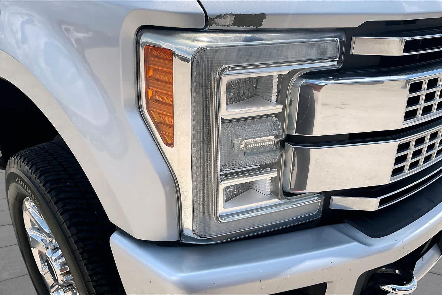 Used 2017 Ingot Silver Ford Platinum image 27