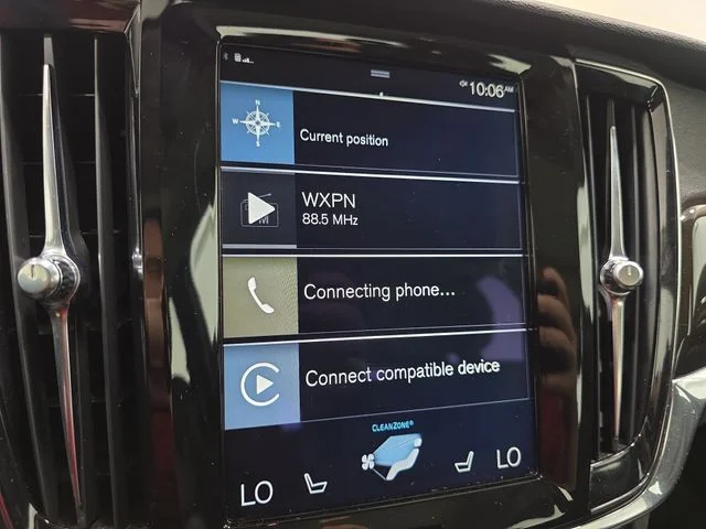 Used 2018 Gray Volvo T5 Momentum image 20