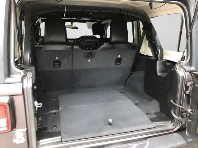 Used 2020 Gray Jeep Unlimited Sahara image 9
