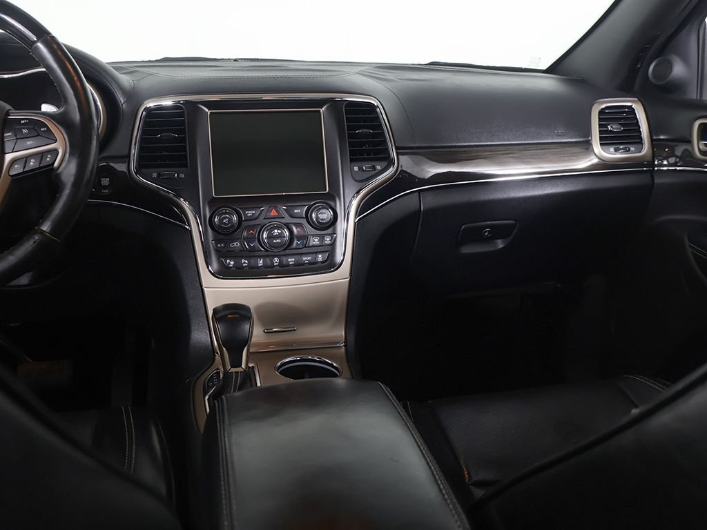 Used 2017 White Jeep Overland image 38