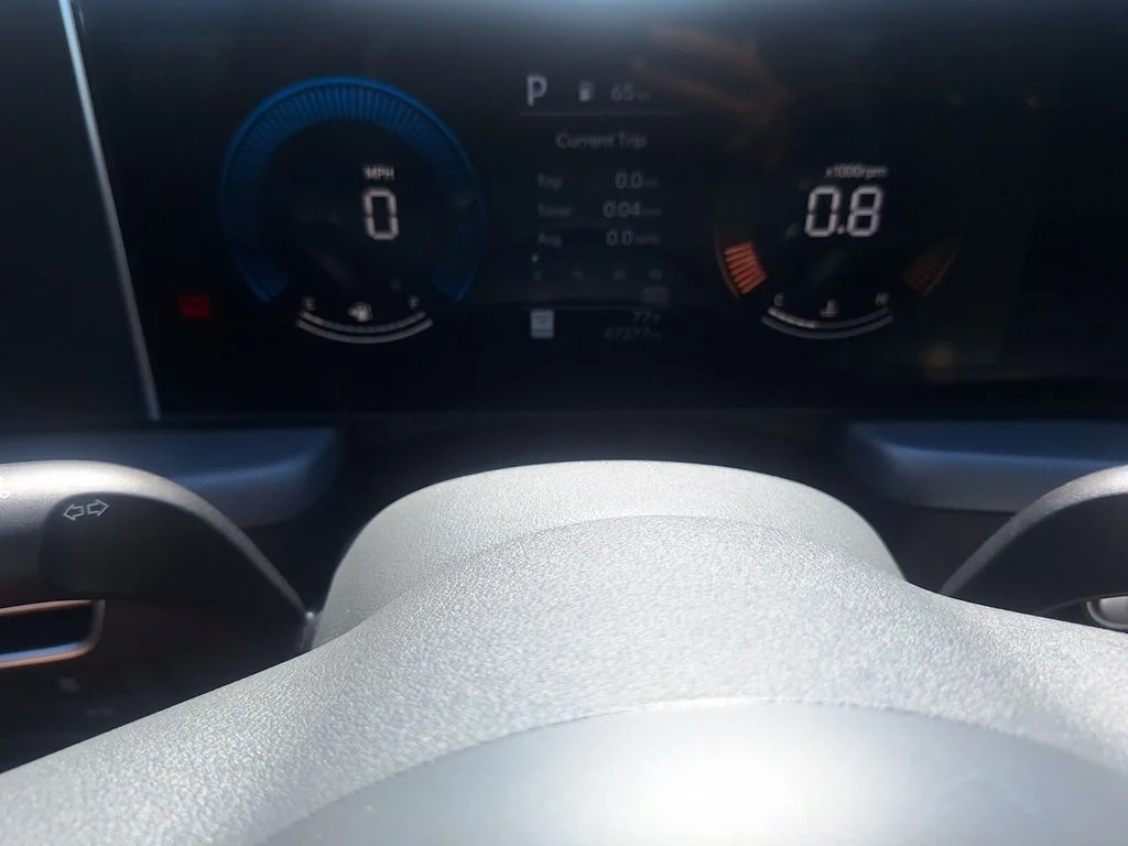 Used 2025 Red Hyundai SEL image 16