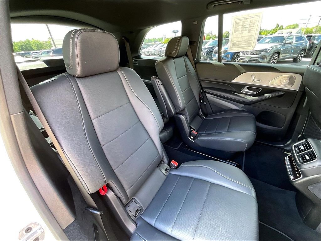 Used 2025 Cirrus Silver Metallic Mercedes-Benz GLS 450 image 15