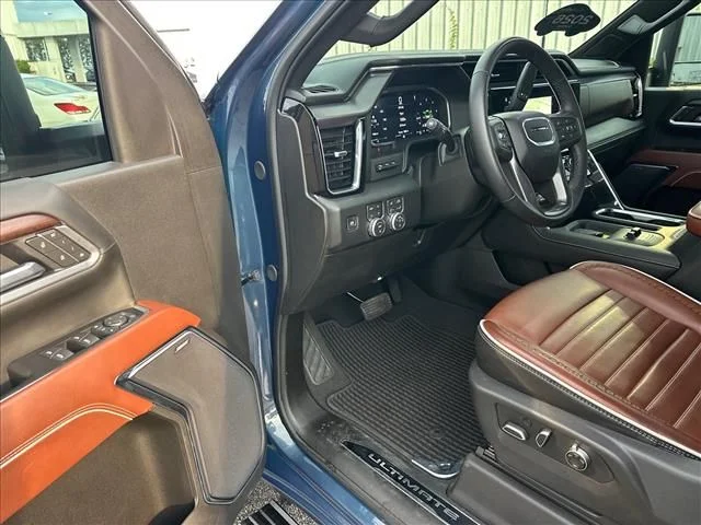Used 2026  GMC Denali Ultimate image 17