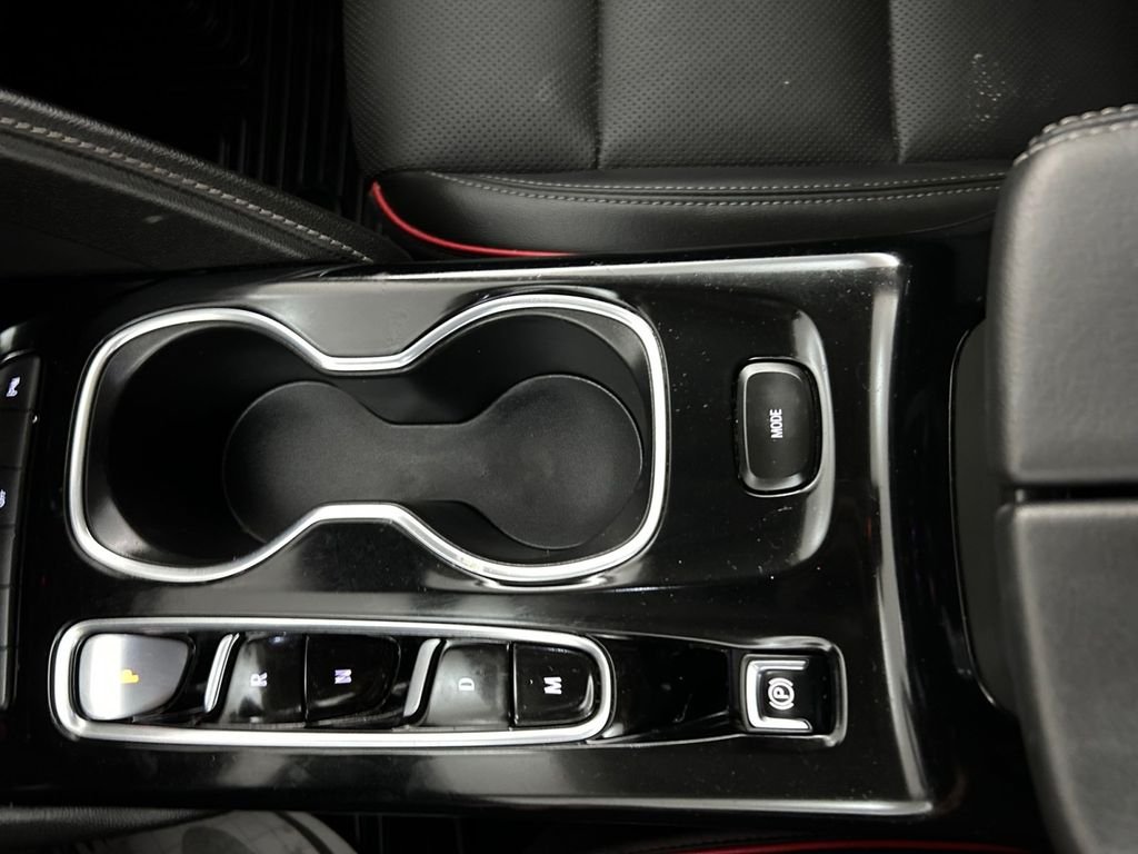 Used 2023 White Buick Essence image 23