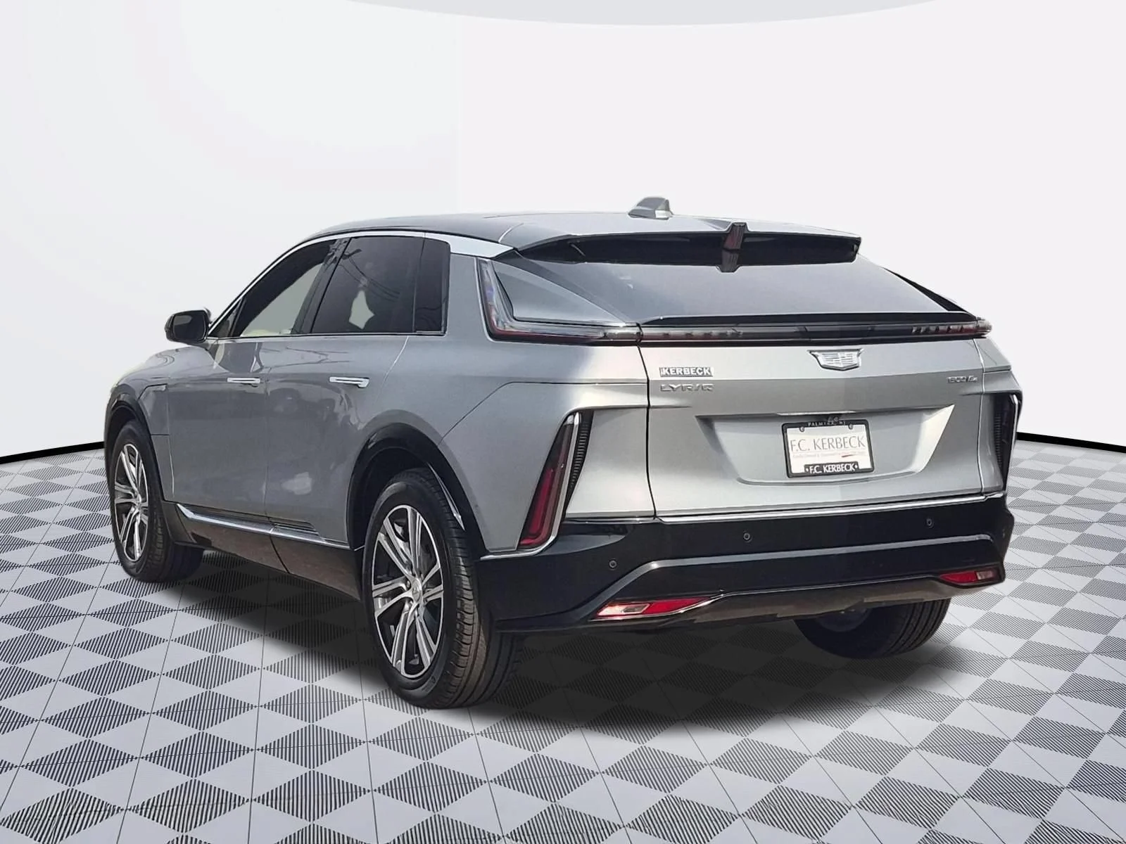 Used 2024 Argent Silver Metallic Cadillac Luxury image 5